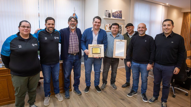 Perez recibió al Automóvil Club Río Grande por la 50° edición del Gran Premio de la Hermandad