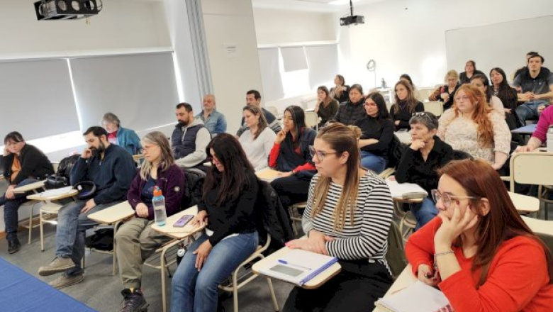 Más de 60 trabajadores estatales fueguinos se capacitan en gestión pública en la UNTDF