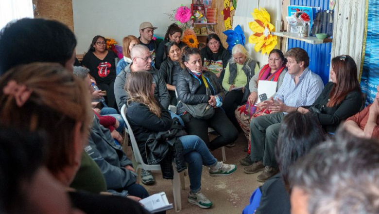 Melella se reunió con referentes barriales de Ushuaia: "Hemos intentado sostener con recursos propios obras que son prioritarias"