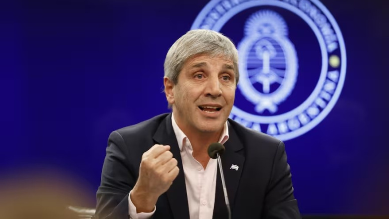 Caputo a empresarios: prometió reforma laboral y previsional, descartó devaluar y les pidió apoyo