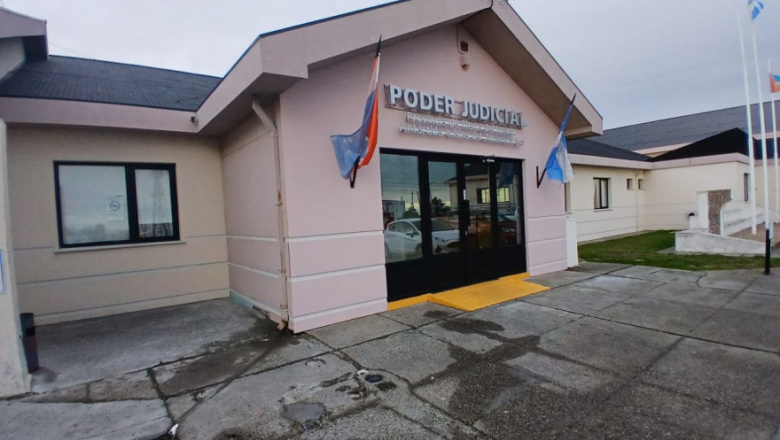 Estafa: empleada judicial realizó compras por casi 7 millones de pesos con la tarjeta de un fiscal