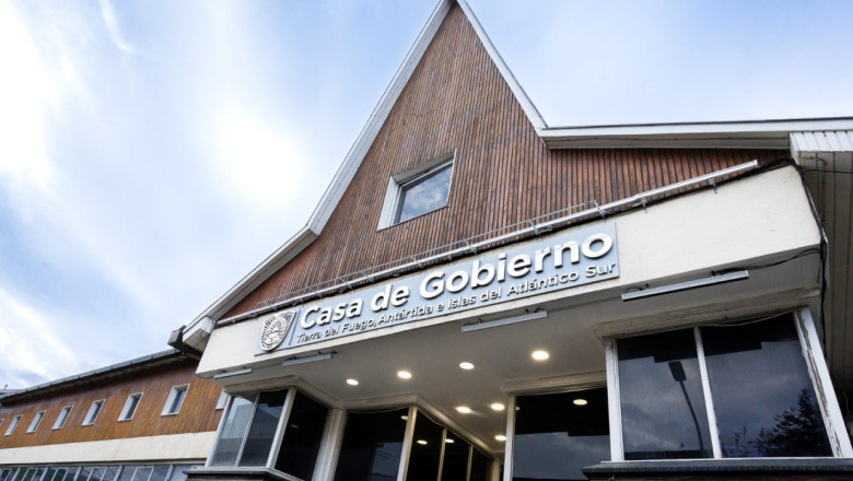 Estatales fueguinos, poderes y entes tendrán acreditados sus salarios el próximo 5 de diciembre