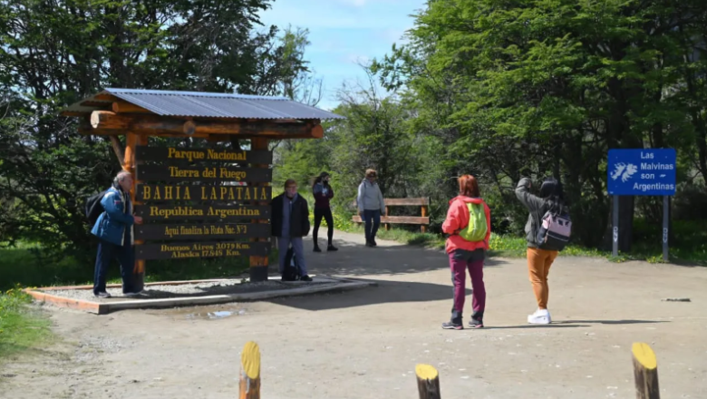 El Gobierno evalúa crear un nuevo fin de semana extra largo con el feriado del 8 de diciembre