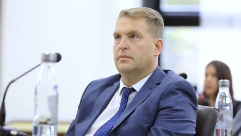 Von der Thusen en contra de las salmoneras: “Un día triste para Tierra del Fuego”