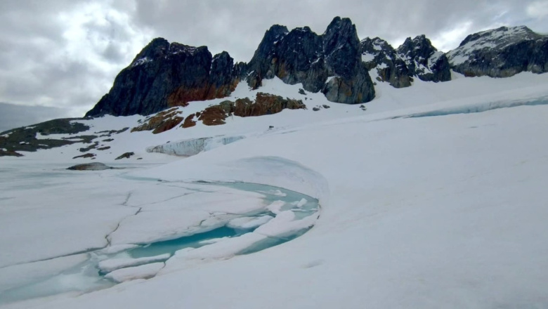 Recomiendan a la comunidad y visitantes no aproximarse al frente del Glaciar Ojo del Albino