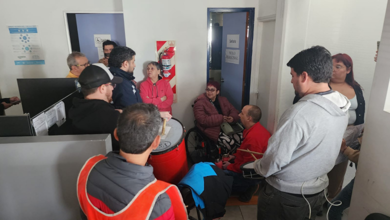 OSEF denunció destrozos y robo de medicamentos durante protesta de afiliados en Río Grande