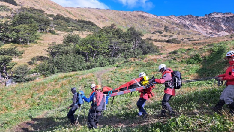Brindaron asistencia a una persona lesionada en Laguna Turquesa