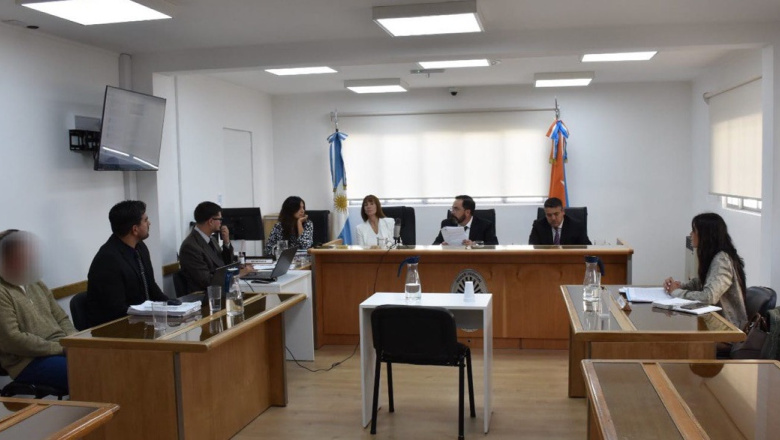 Piden condena de 40 años de prisión contra un hombre que abusó de dos niñas en Tolhuin