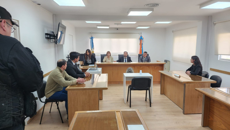 Condenaron a 20 años de prisión al hombre que abusó de sus hijas en Tolhuin