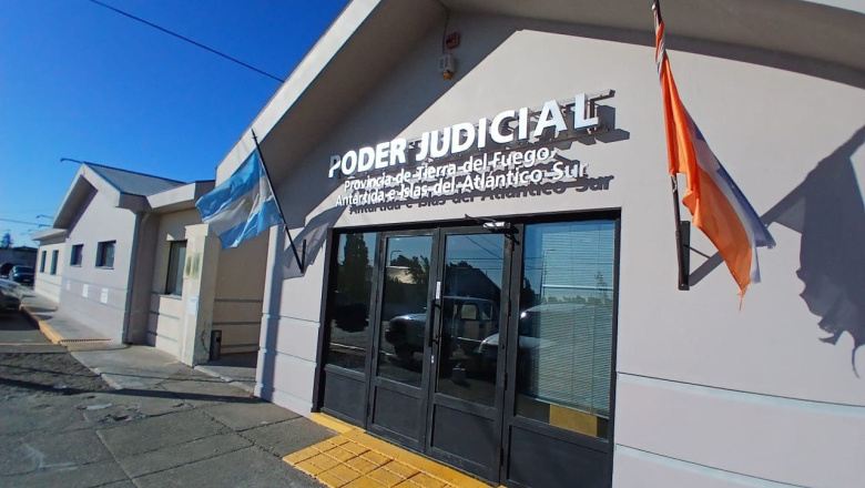 Comienza en Río Grande el juicio por grooming contra dos personas acusadas de contactar a menores por redes sociales