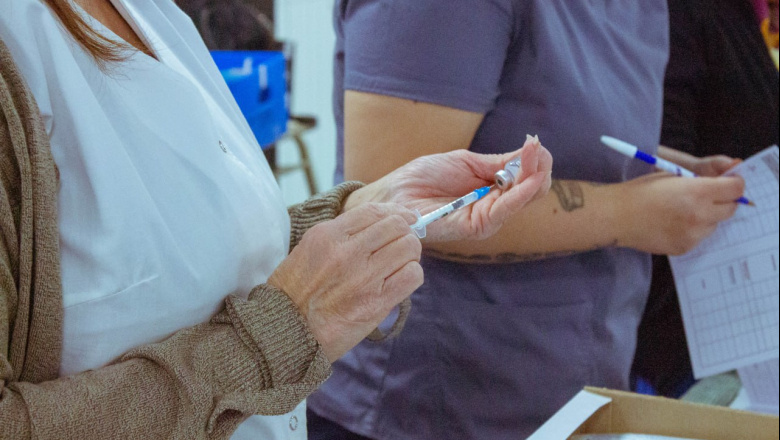 Preocupación por la suba de tos convulsa: la caída en la vacunación expone a los más chicos