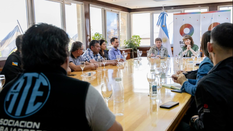 Melella convocó a gremios estatales para una reunión el próximo miércoles 11 en Ushuaia