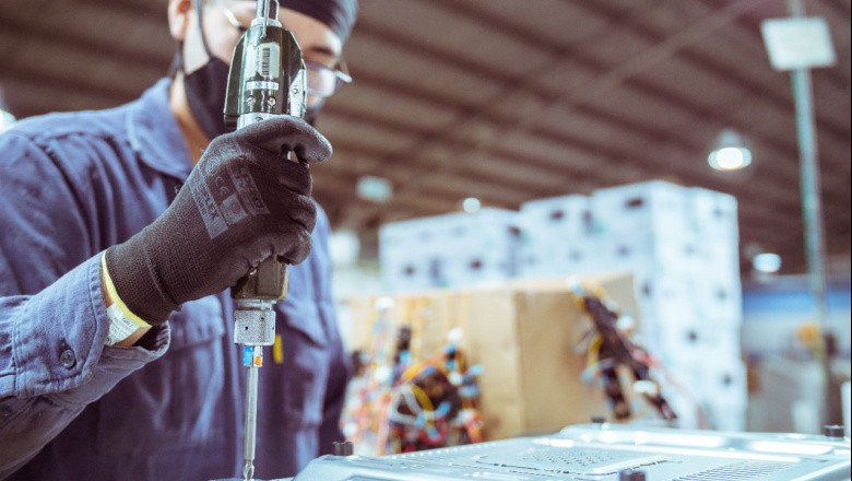 La industria perdió 160 empleos por día en los últimos dos años, según relevamiento de la UBA