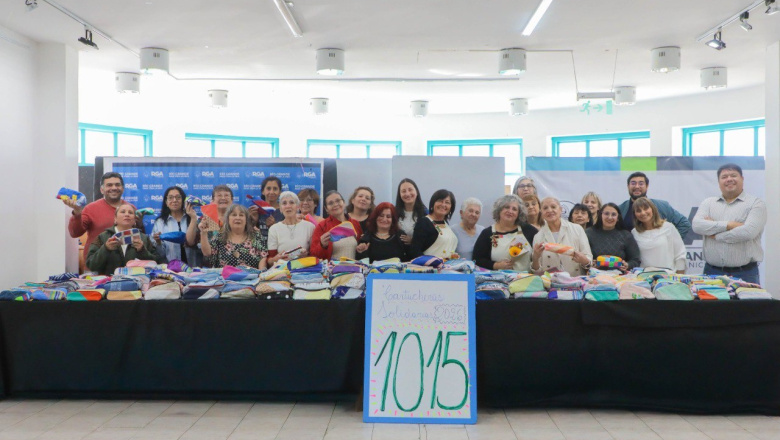 Alumnas del Centro Cultural Alem confeccionaron más de 1000 cartucheras para donar
