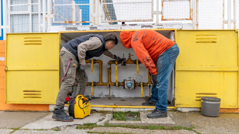 Este miércoles culminan trabajos de readecuación de la instalación de gas en la Escuela 8 de Río Grande