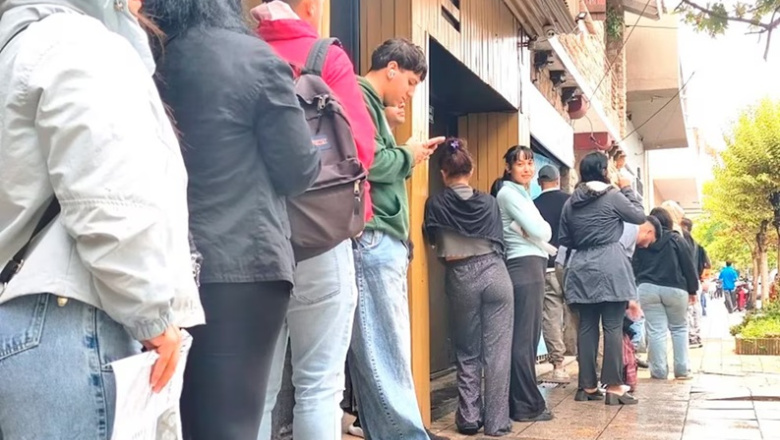 En los últimos dos años, medio millón de trabajadores salieron del sistema laboral registrado