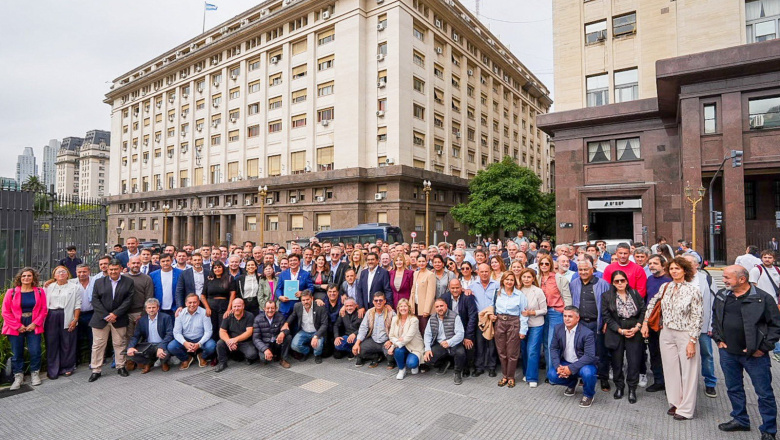 Martín Perez se sumó al reclamo de intendentes de todo el país por fondos y obras paralizadas
