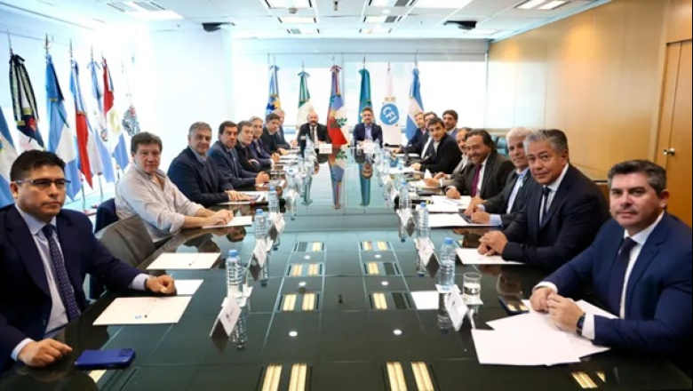 Las transferencias automáticas a las provincias cayeron por cuarto mes al hilo, según informe