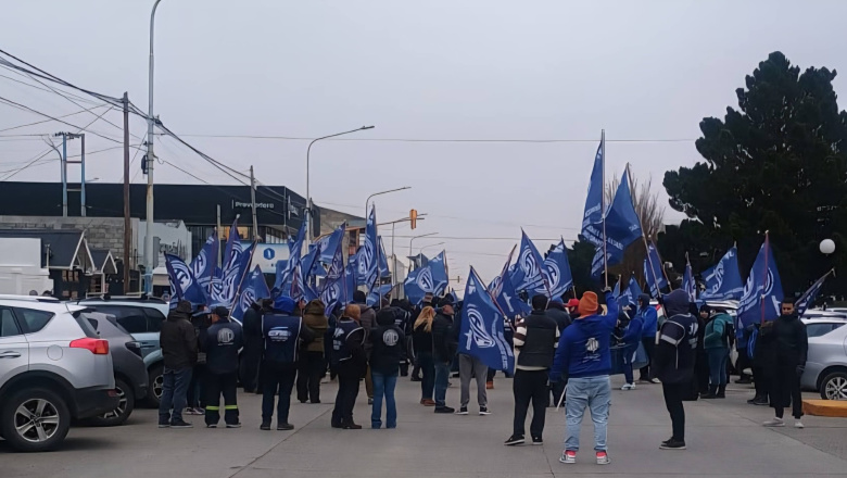 Gremios estatales fueron convocados a paritarias en medio del conflicto salarial