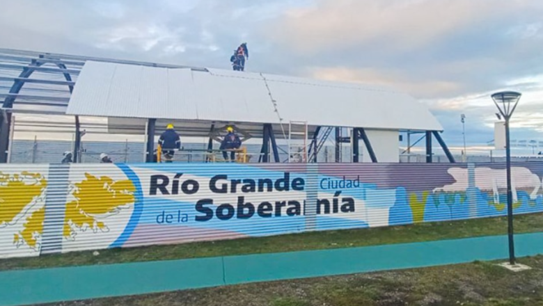 Comenzaron los trabajos de techado en el edificio permanente de la 'Carpa de la Dignidad'