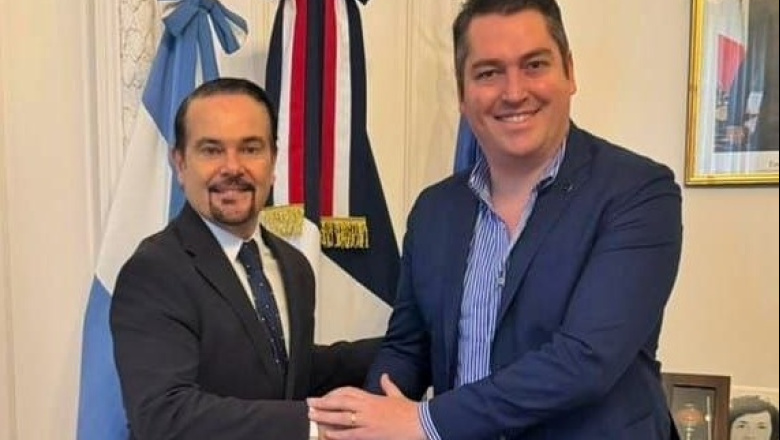 El intendente Martín Perez se reunió con el Embajador de Francia en la Argentina
