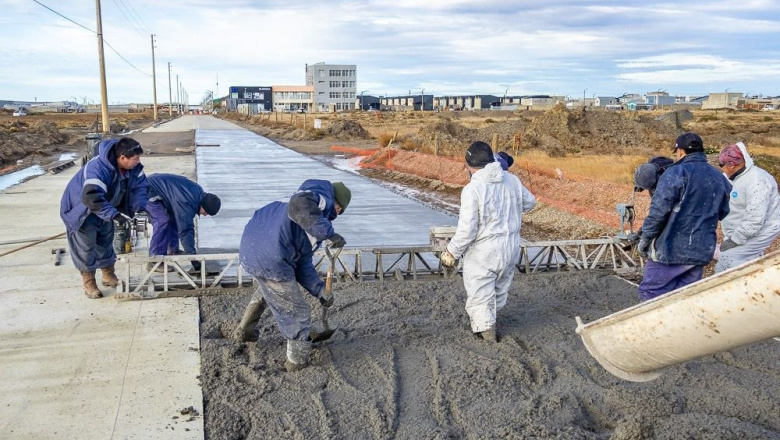 En Río Grande, el Municipio avanza con el hormigonado de la calle Punta Popper