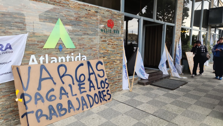 UTHGRA volvió a manifestarse en el hotel Atlántida por salarios adeudados
