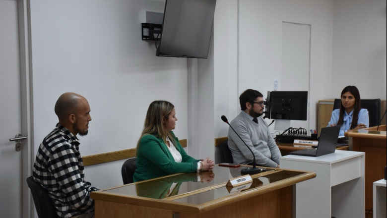 Condenan a 6 años de prisión a un hombre por robarle el auto a un remisero en Río Grande