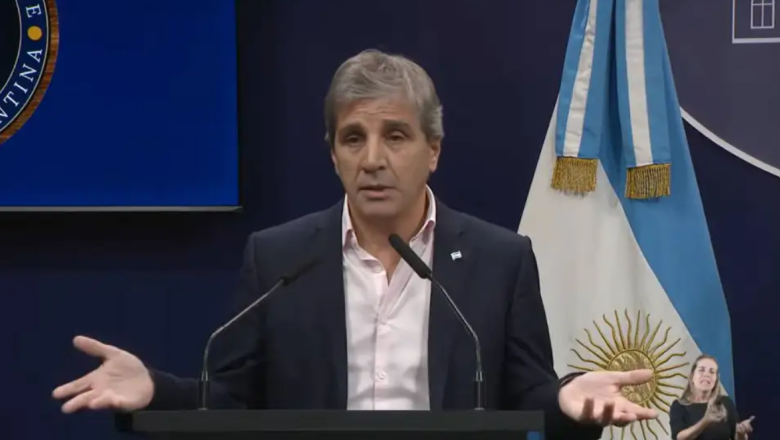 Luis Caputo aseguró que Milei va a ganar "por paliza" las elecciones del año próximo