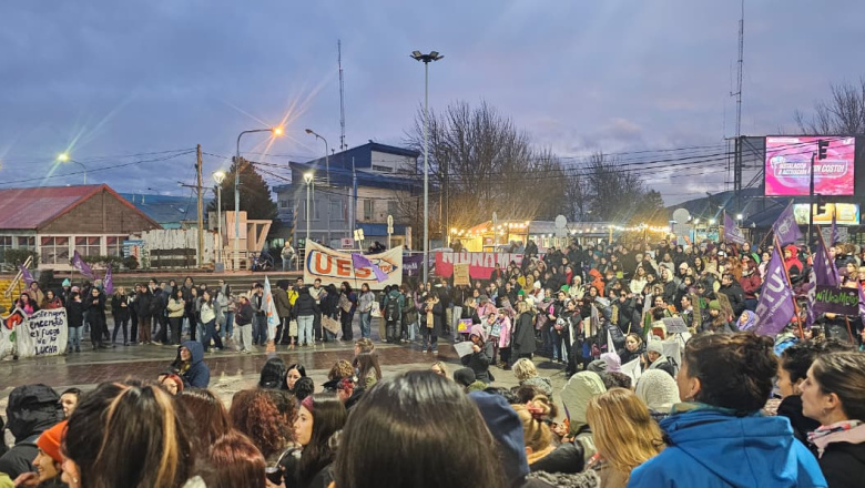Ni Una Menos en Ushuaia: “La indignación tiene que convertirse en organización y el dolor en fuerza colectiva”