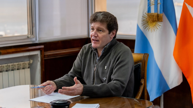 Melella encabezó una nueva mesa de trabajo en Río Grande con vecinos por el subsidio al gas envasado