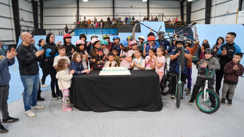 El Centro Municipal de Deportes Urbanos celebró su 11º aniversario junto a deportistas de Río Grande