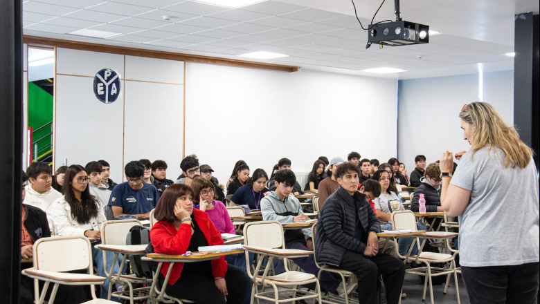 Más de 200 nuevos ingresantes a la UNTDF inician el curso de ingreso en la segunda mitad del año
