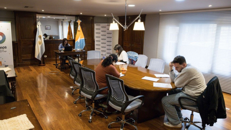 Salud realizó exámenes a profesionales para el ingreso a residencias en Tierra del Fuego