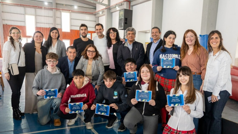 Convocan a estudiantes secundarios a participar del “Desafío Productivo y Financiero Fueguino”