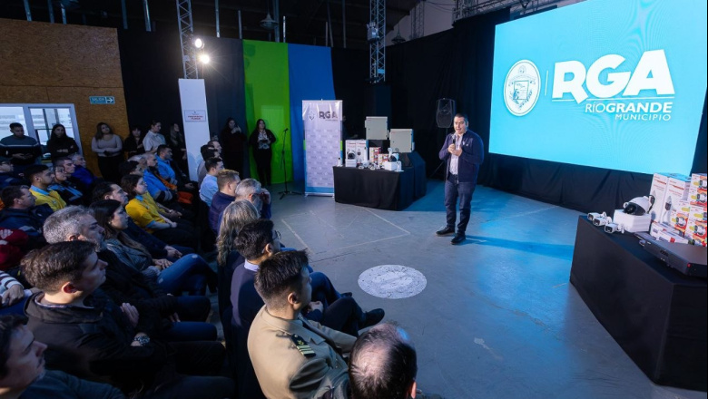 Perez presentó equipamiento tecnológico que dará vida al nuevo Centro de Monitoreo Urbano