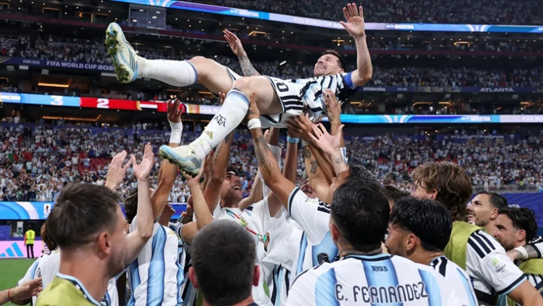 Tras una remontada épica, Argentina venció 3-2 a Egipto y clasificó a los cuartos de final del Mundial