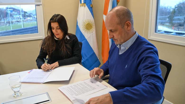 FOGADEF firma acuerdo con INFUETUR para impulsar el financiamiento del sector turístico