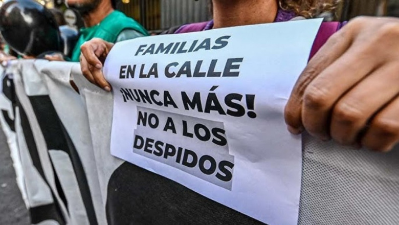 Casi 7 de cada 10 empresas registraron despidos durante la primera mitad del año, según un estudio privado