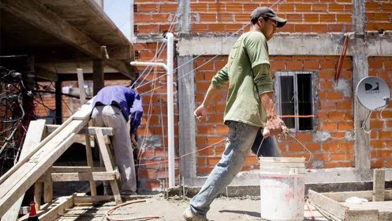 La informalidad retrocede en 6 de 14 sectores del empleo asalariado privado, según datos oficiales