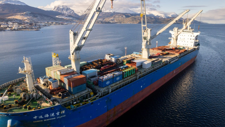 Ya se descargó el 25% del equipamiento de la nueva usina de Ushuaia