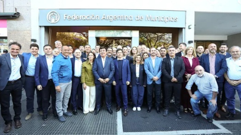 Intendentes de todo el país rechazaron la ley de Tierras y alertaron por la extranjerización del territorio