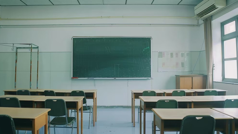 Sólo 50 de cada 100 estudiantes llegan al final de la primaria en tiempo y en forma