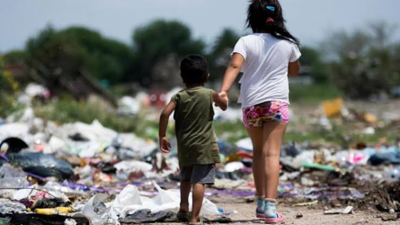 La UCA advirtió por la incertidumbre económica y mostró los límites de la asistencia para la pobreza infantil