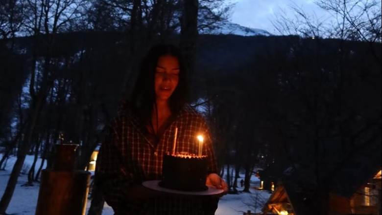 Zaira Nara festejó su cumpleaños en Ushuaia junto a Malaika y Viggo: torta de chocolate, mate y nieve fueguina