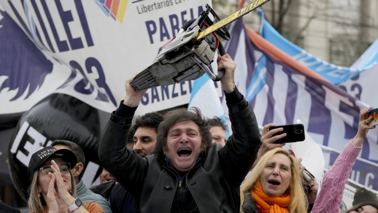 La aprobación de la gestión de Milei cae al 31,4%, casi 6 de cada 10 desaprueban su gestión y ningún opositor lo capitaliza