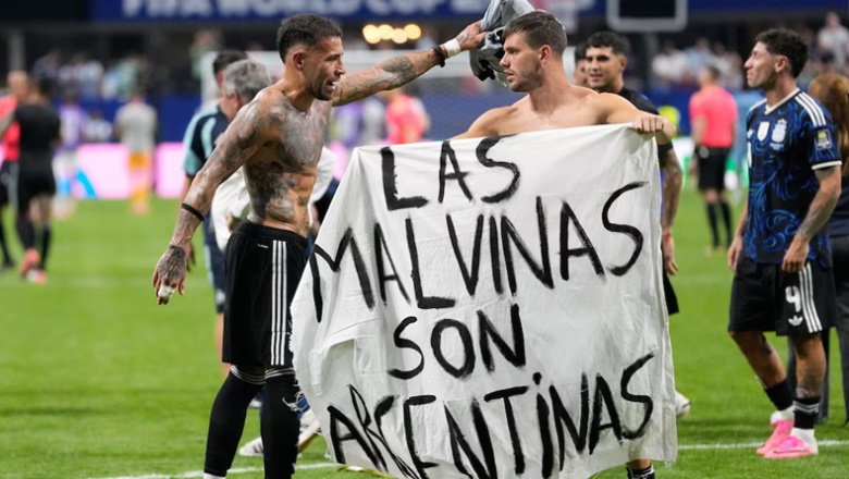 La sanción que recibió la Selección por mostrar la bandera de “Las Malvinas son Argentinas”