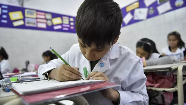 Gobierno pone en marcha un plan para compensar horas de clases perdidas durante el ciclo lectivo