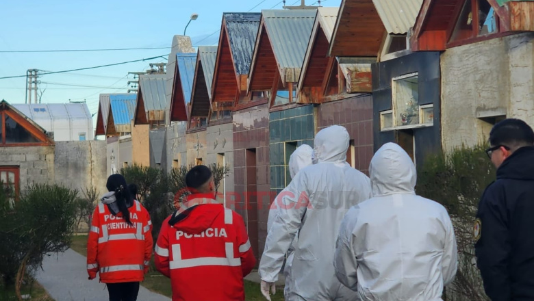 “No nos suelten, por favor”: el desgarrador pedido del papá de Tayron durante la exhumación