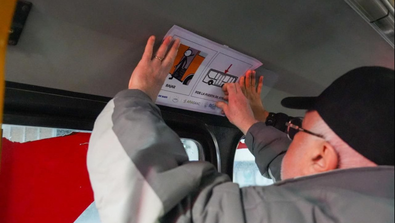 Instalan pictogramas de accesibilidad cognitiva en el transporte público de Río Grande